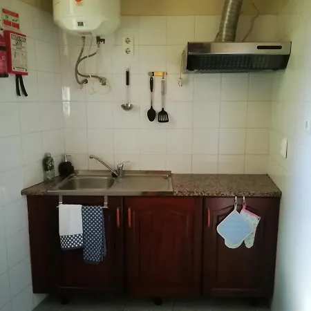 Charming In With A Lovely Terrace - 20 M² アパート *