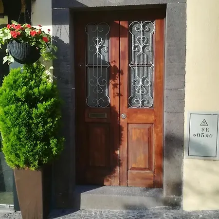 Charming In With A Lovely Terrace - 20 M² Апартаменты